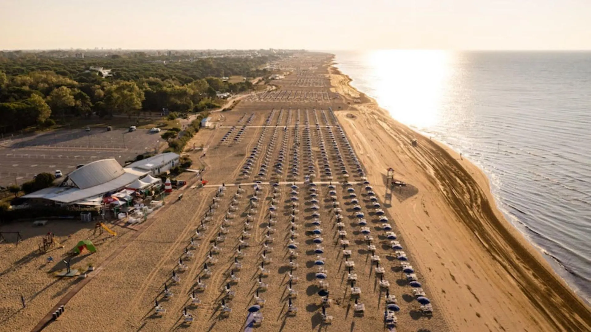 Apartment Colorful Suite Overlooking The Sea Bibione