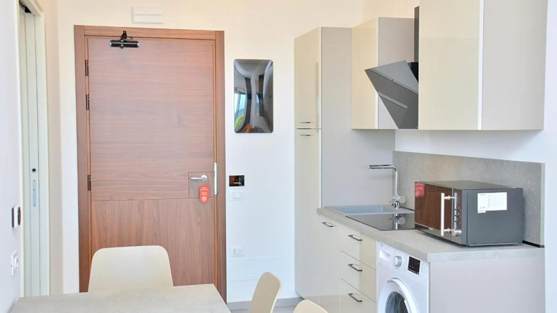 Apartment Colorful Suite Overlooking The Sea Bibione